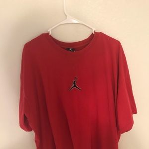 Vintage jordan logo tee.